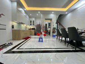 BÁN NHÀ TRƯƠNG ĐỊNH - HAI BÀ TRƯNG